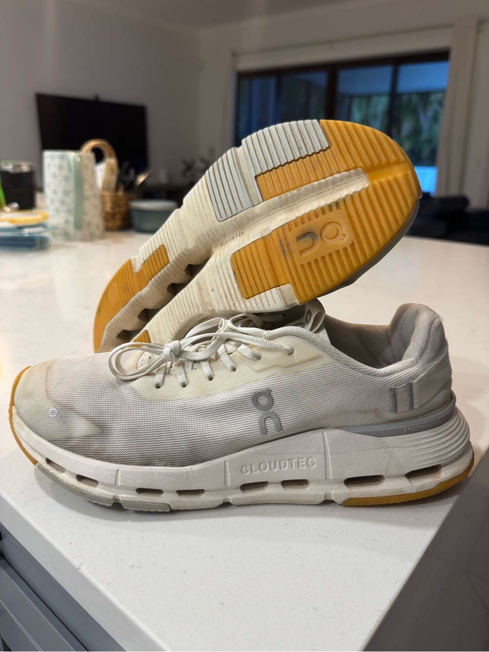 On Cloud Running Men’s Cloudtec Trainers Shoes Sneakers in White -  Size 10.5